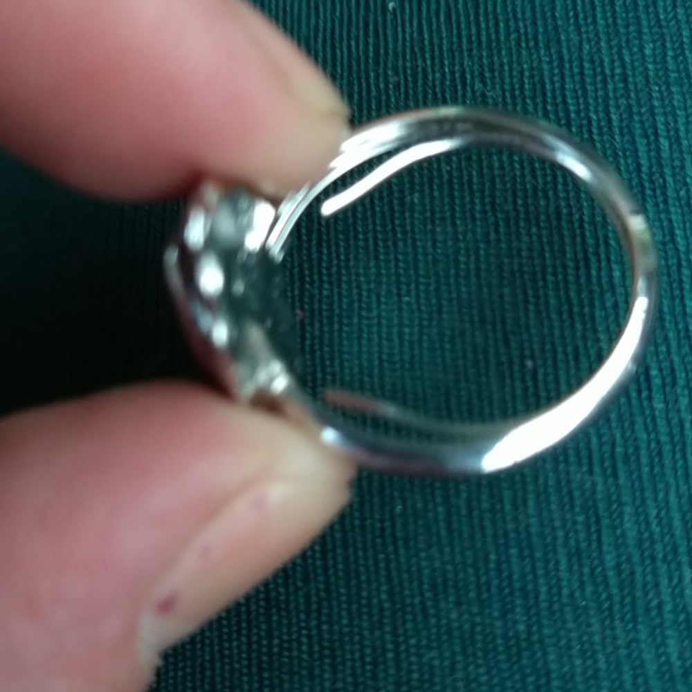 Ring - Picture 3 of 3